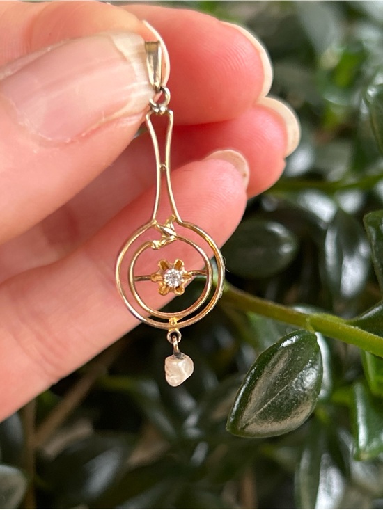 Antique Jewelry - 10K SOLID GOLD ANTIQUE Art Deco Lavalier Pendant with a Natural Diamond